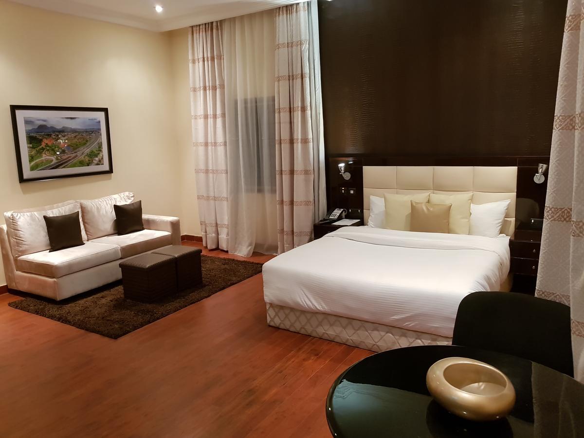 Nicotel Apartments 아부자 외부 사진