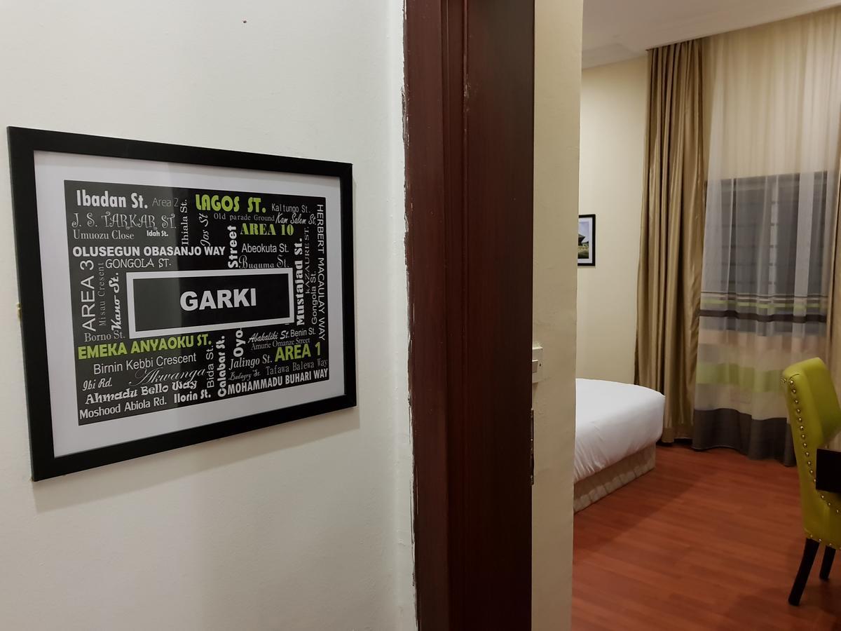 Nicotel Apartments 아부자 외부 사진